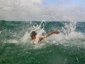 Hocheffizient Schwimmen im Atlantik, genauer in der Karibik (Costa Rica)